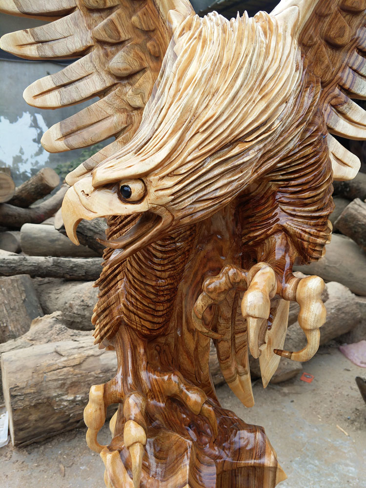 创意工艺品客厅摆件大件香樟木根雕摆件实木雕刻大展宏图老鹰落地大件