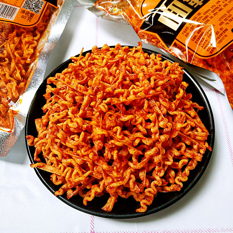 钟芹辉火辣面霸辣条8090后童年怀旧零食网红麻辣丝香辣味小吃辣丝