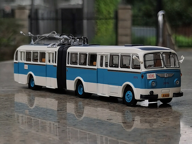 1:64 老式北京公交车模型 京一型bk560 103路汽车摆件 非儿童玩具仅是