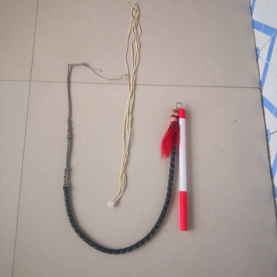 放羊鞭子 尼龙放牧鞭子,放牛放羊鞭子,马具马术用品 尼龙皮鞭头白蜡木