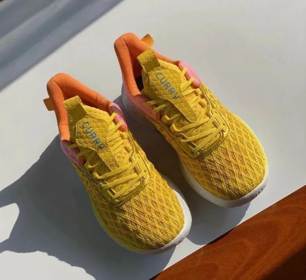 《库里8鸳鸯生日粉全黑白7代勇士主场6雪花圆周率透气篮球鞋男9 库里8