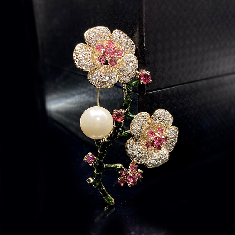 钰囍欧美梅花胸针胸花别针小香风优雅开衫披肩扣配饰品520纪念日七夕