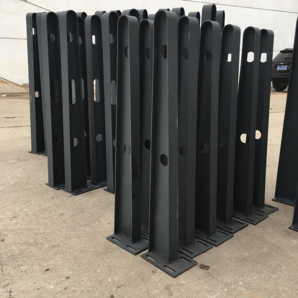 雨棚钢梁雨棚支架雨篷牛腿挑梁家用雨棚铁支架钢结构幕墙抓可定制