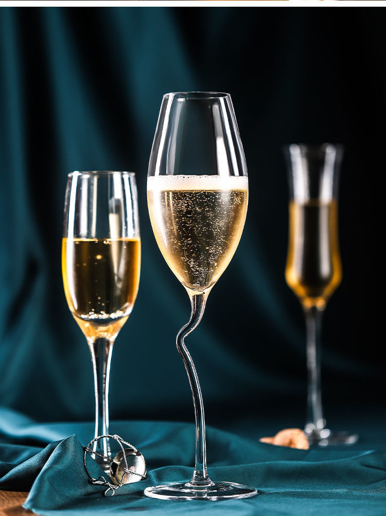 创意高脚杯家用水晶香槟杯红酒杯子高脚杯ins鸡尾酒杯玻璃杯套装直筒