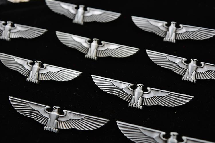 德国权力之鹰鹰徽铁十字胸针雄鹰徽章胸章胸针十字版权力之鹰