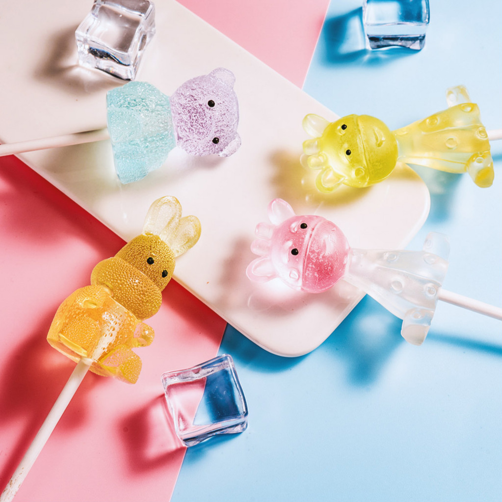 米凯迪棒棒糖圣诞节糖果4d手工小熊小兔子长颈鹿棒棒糖米凯迪零食小熊