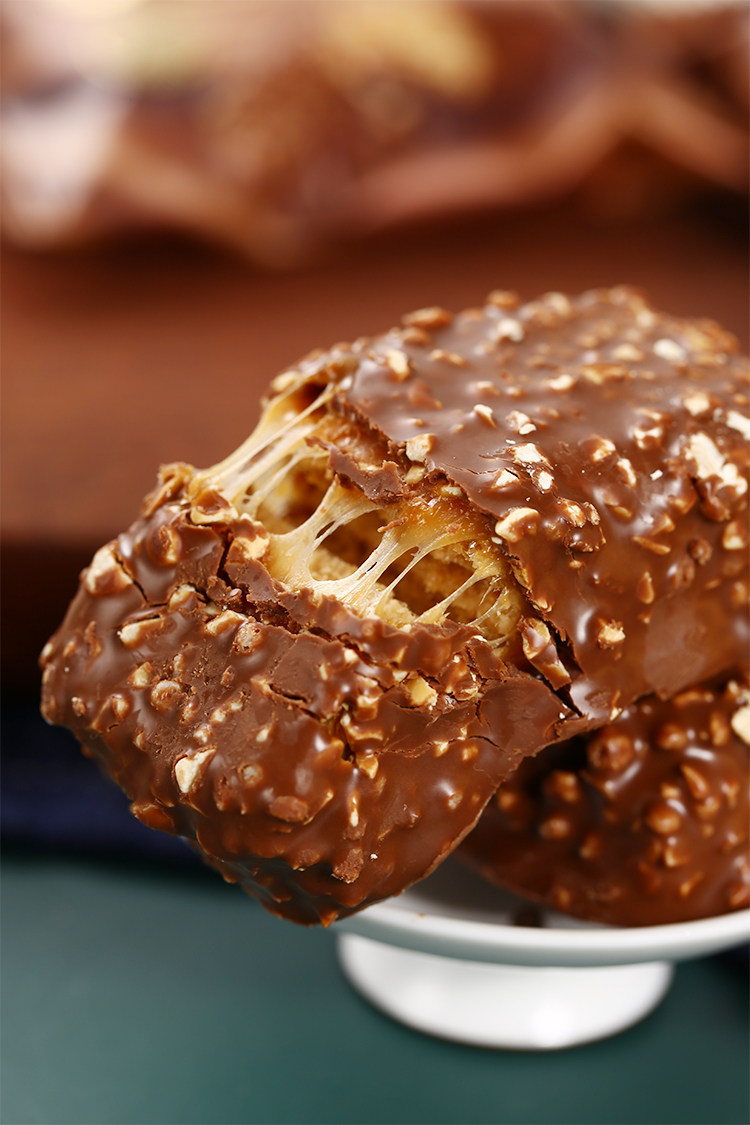 俄罗斯阿孔特牌奥特巧克力威化焦糖拉丝巧克力威化饼干休闲零食两包