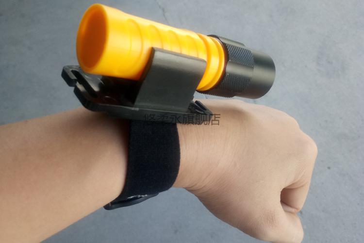 光箭潜水手电光箭f8强光led潜水手电筒户外远射防水充电水下照明超亮