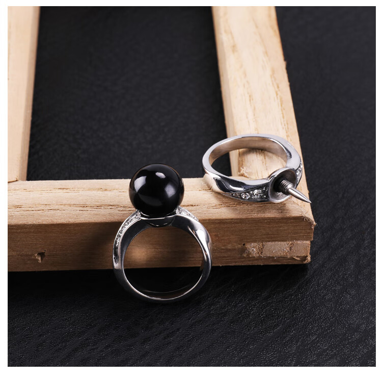 女子防身 野外防身 女子防狼戒指神器随身防身自卫小合法带针刺用品