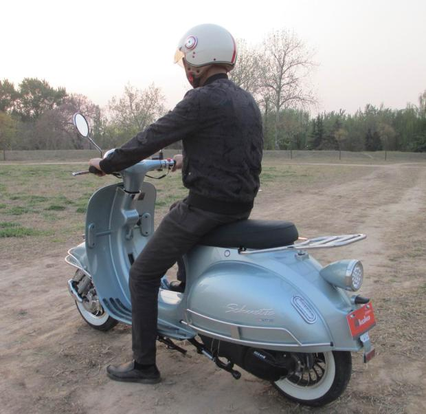 复古大黄蜂150cc摩托车罗马假日大龟王踏板摩托国四电喷能上牌 蓝色