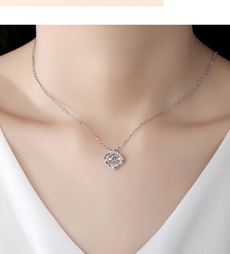 阿辽莎四叶草银项链女士吊坠时尚学生锁骨链银饰品送女友生日礼物灵动
