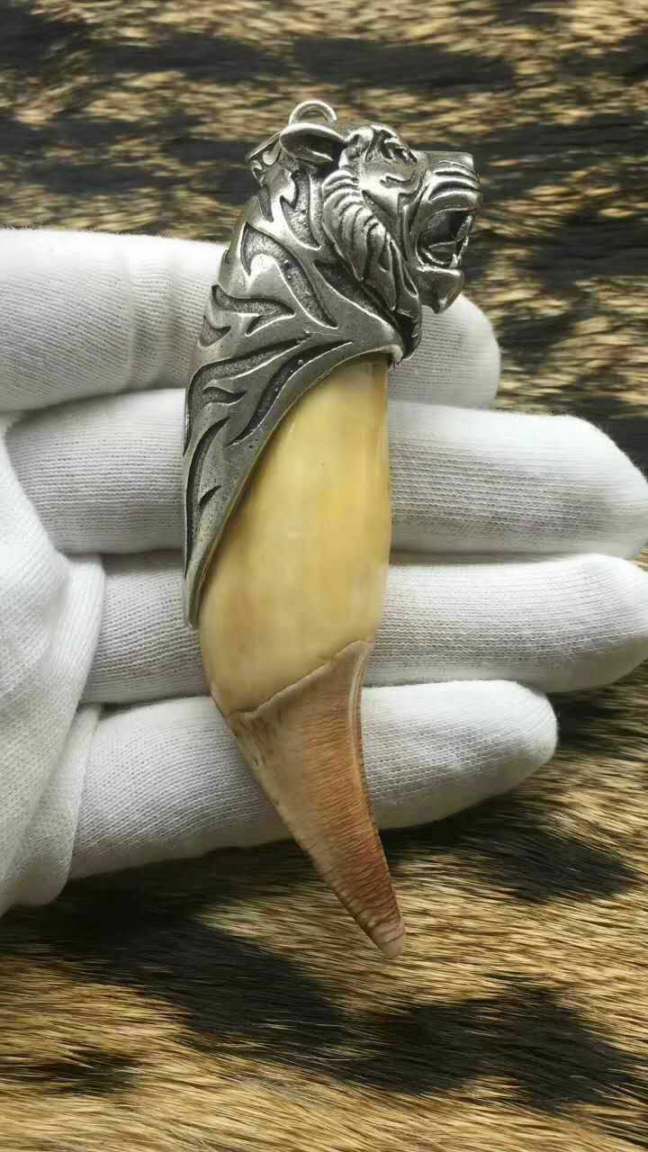 岚诗妮薇牙尖套银狗牙套大号霸气大牙齿狗牙套包银牙套防裂保护套吊坠