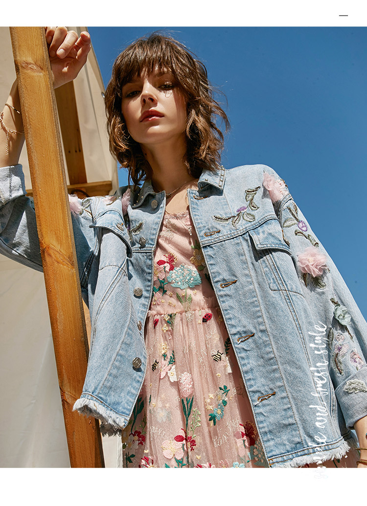 莲灿2021春新百搭绣花铆钉立体花洗水牛仔宽松外套女牛仔蓝s