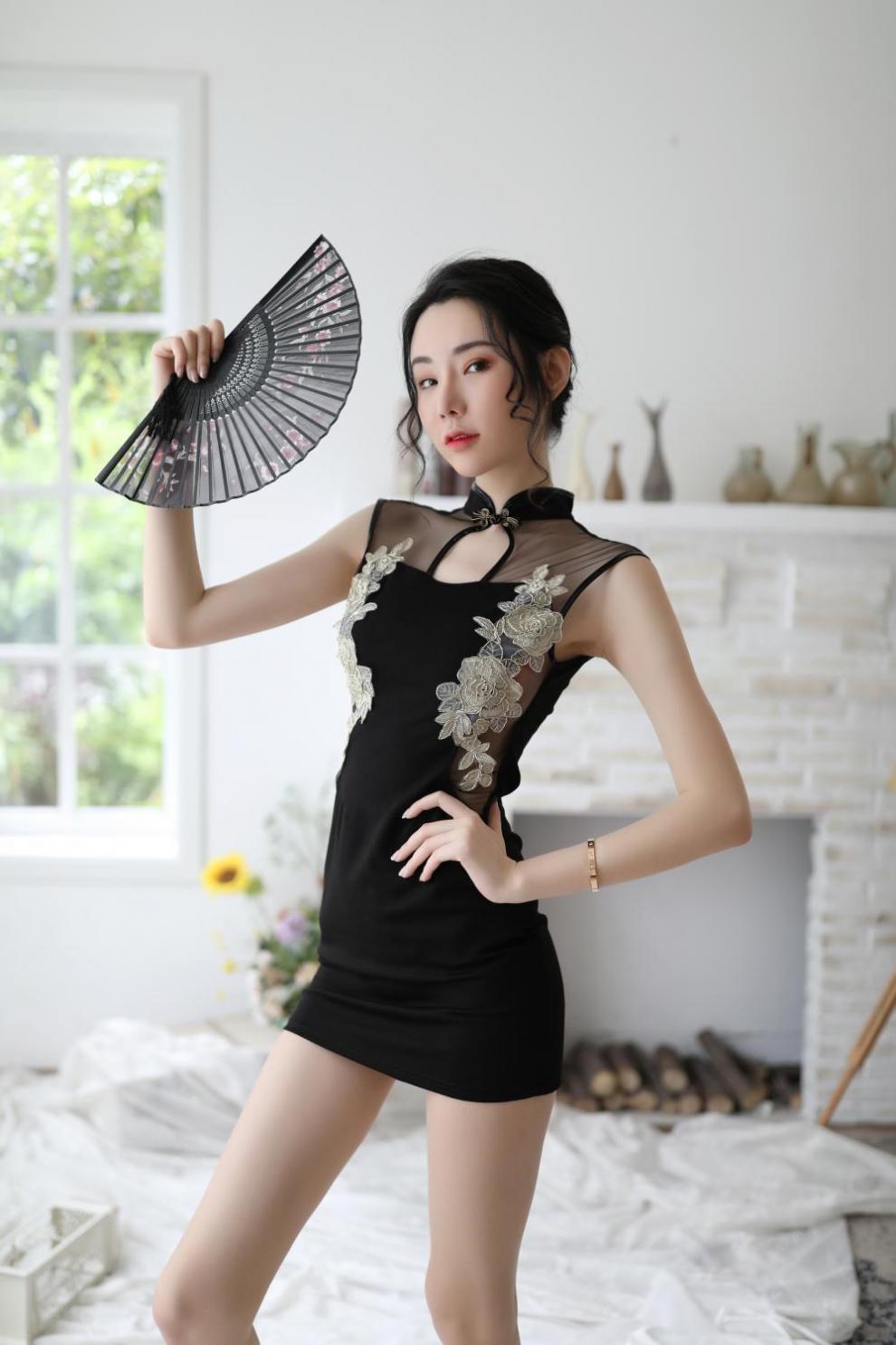 weinibai 性感开叉旗袍配黑丝紧身网红连衣裙女夏超短包臀裙复古主播