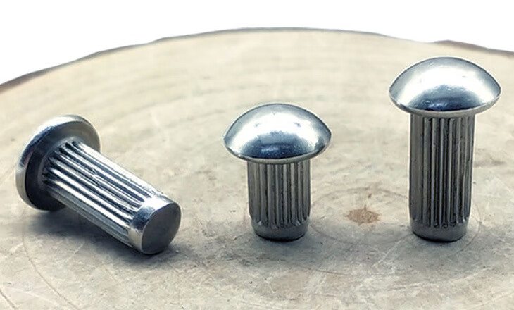 304不锈钢标牌铆钉gb827滚花铭牌固定商标半圆头实心柳钉m1.6m2m5 m1.