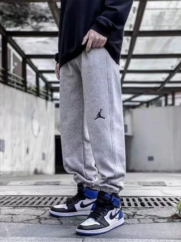 【品牌特价】aj飞人ncaa北卡蓝aj1运动裤男春秋款刺绣飞人篮球收口
