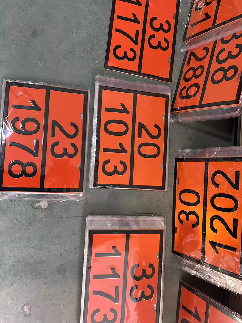 330eb45ea42c7e73.jpg