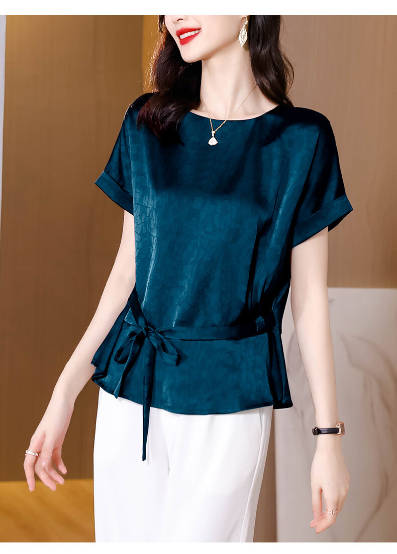 7f0b7f979f8d2e41.jpg' style=