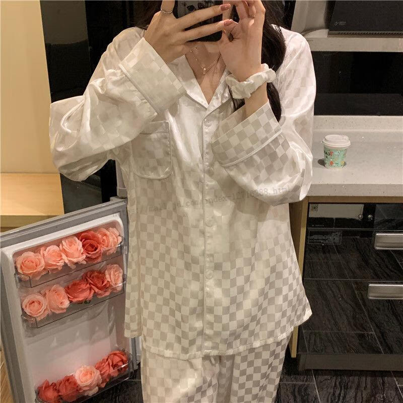 f586452ada49c258.jpg' style=
