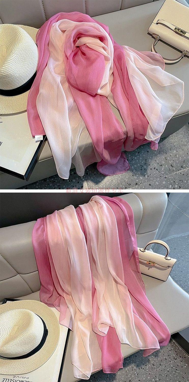 43666d331f8ada6a.jpg' style=
