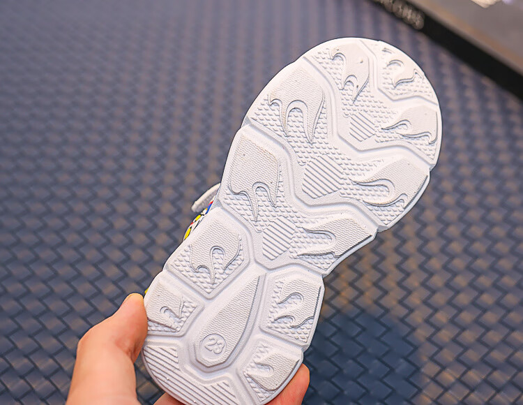 051aae650f4c9728.jpg' style=