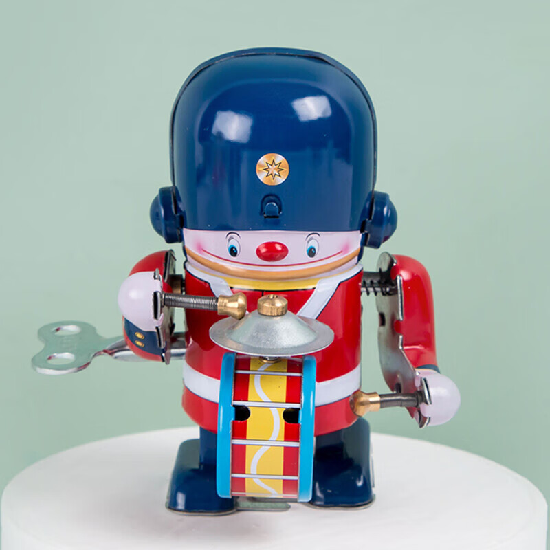 链发条铁皮机器人80后怀旧婴儿小小人卫兵敲打鼓踏步走玩具发条消防车