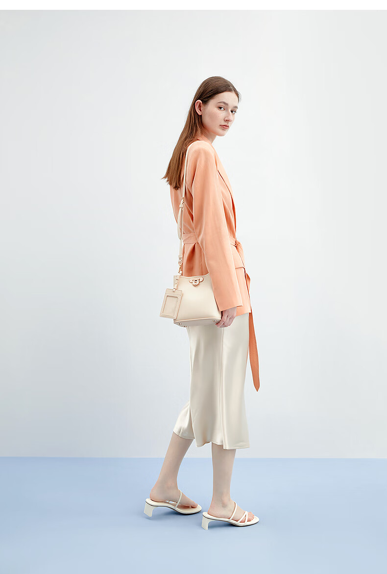 072fe46be4b14f54.jpg