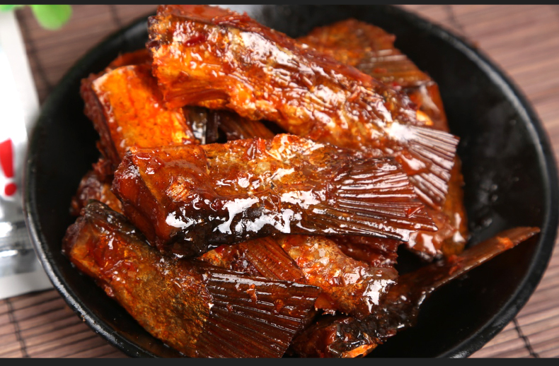 湖南特产益阳洞庭哥香辣鱼尾巴熏鱼鱼尾鱼排休闲庭湖小吃零食特辣 香