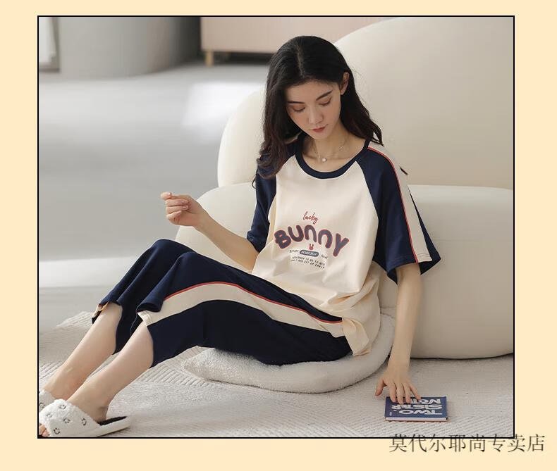 452135599f67c796.jpg' style=