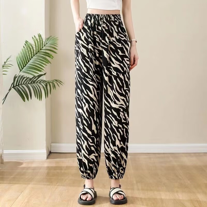 e170c1fc1a876f4a.jpg' style=
