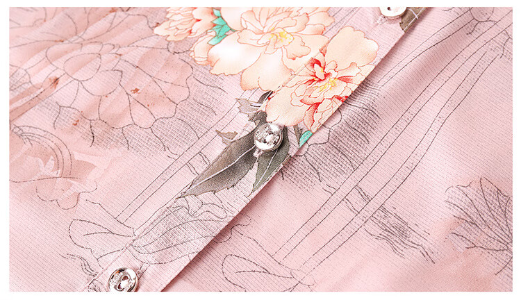 65501c6d13823524.jpg' style=
