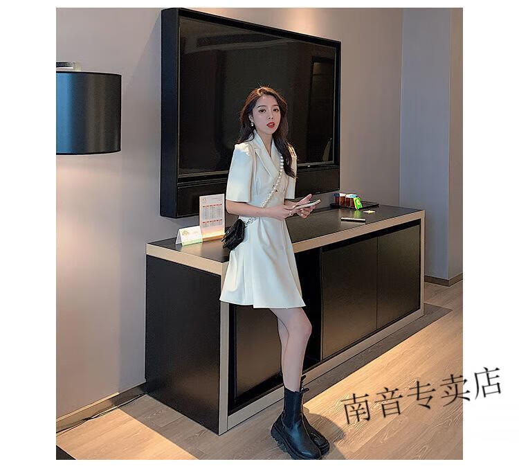 959dbdbbce707dd3.jpg' style=