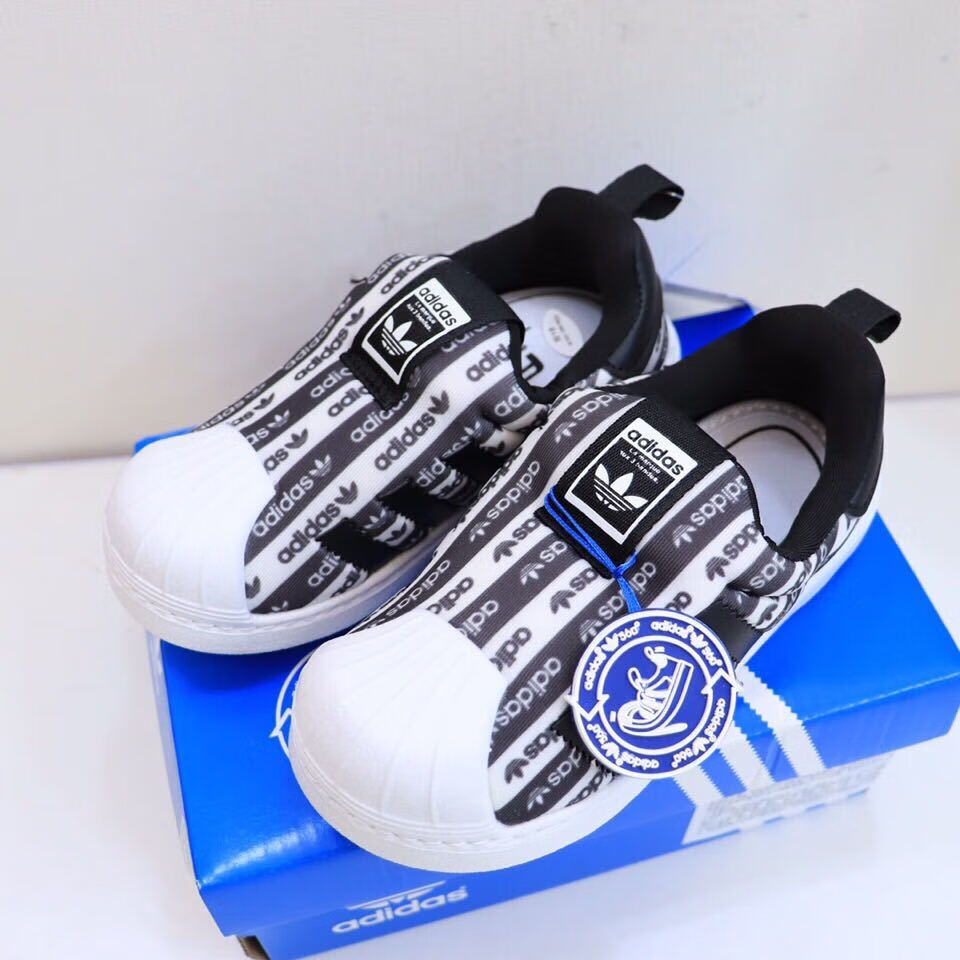1321166842c8c9fb.jpg' style=