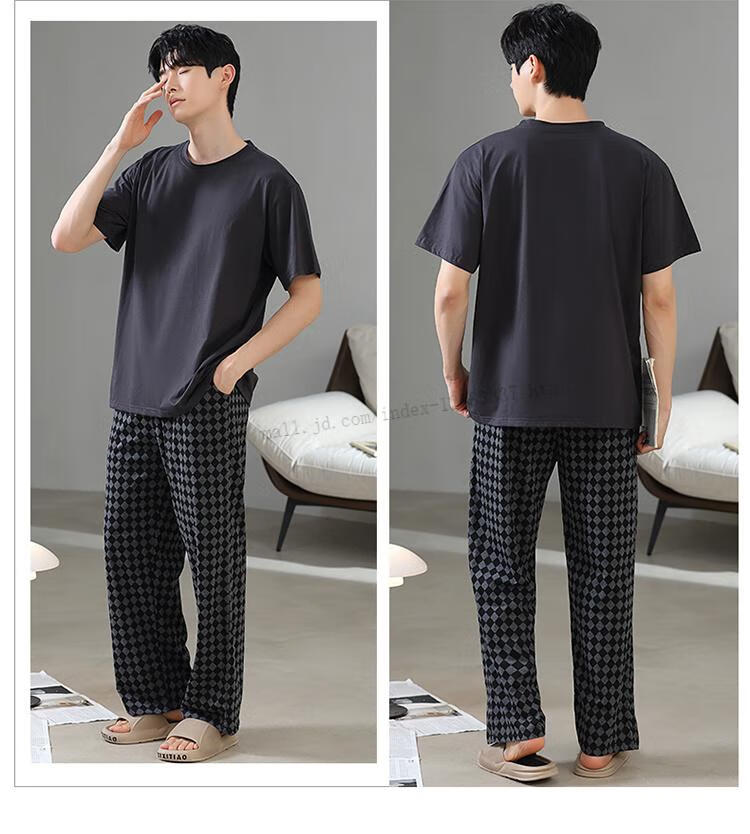 566e67c4d33970c0.jpg' style=