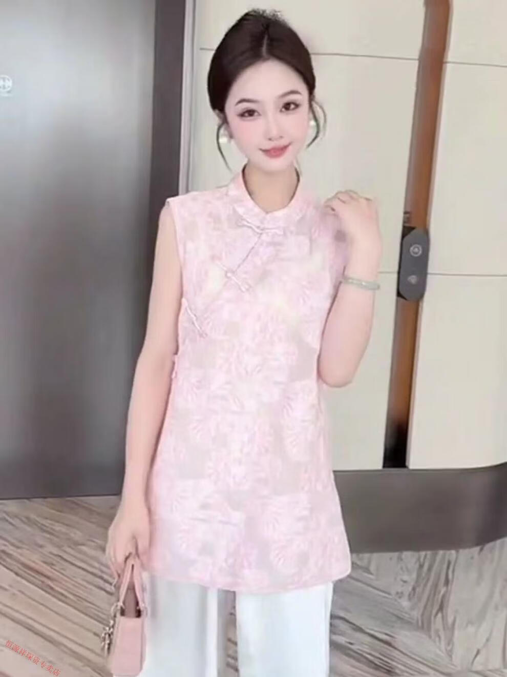16ef120f55f493f8.jpg