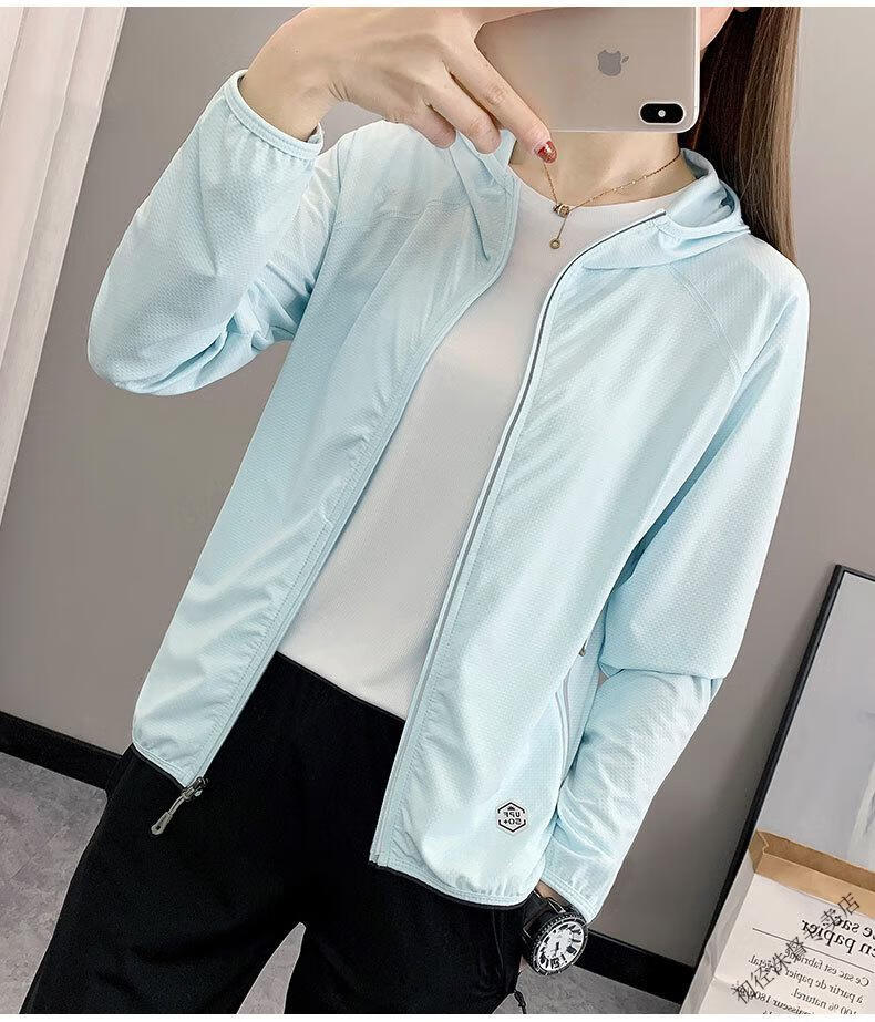 21b7e9b4ee8727a3.jpg' style=