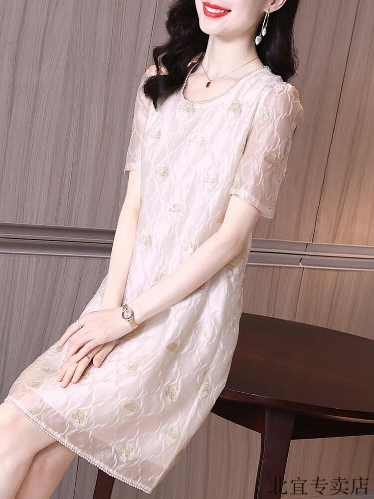 1ec0c214ea7a914e.jpg' style=