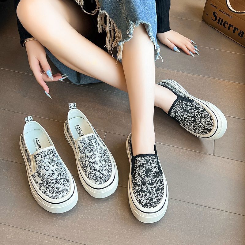 538cd25b214a46dc.jpg' style=