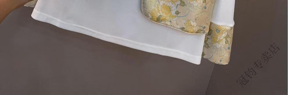 0b84966884fcc2bc.jpg' style=