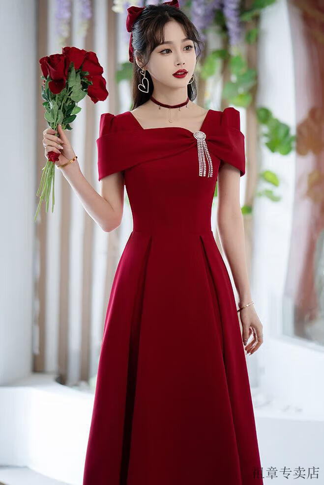 045feb4bd018cbf4.jpg' style=