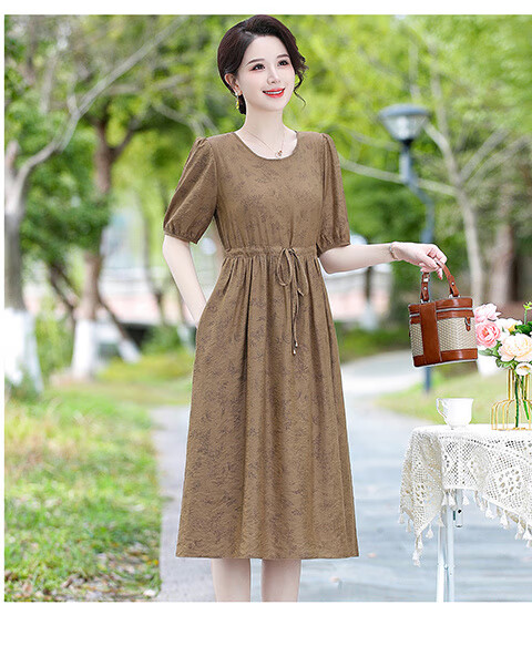 331922cf946e119e.jpg' style=