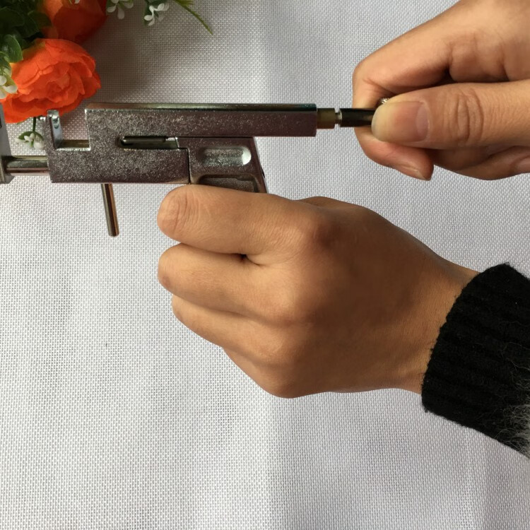 打耳洞机打耳枪耳钉枪穿耳枪无痛穿耳器打耳洞枪不锈钢穿耳洞工具耳钉