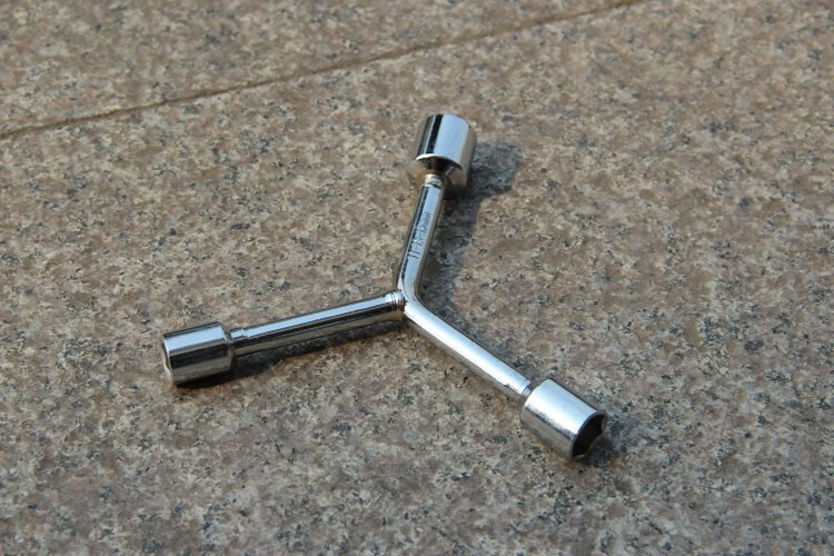 三叉套筒扳手三头型三角套筒套管外六角摩托车维修工具.