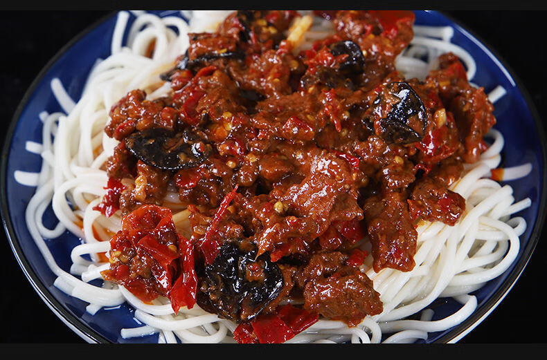 新疆过油肉拌面辣皮子肉拉条子拌面手工拉面料包过油肉拌面1袋