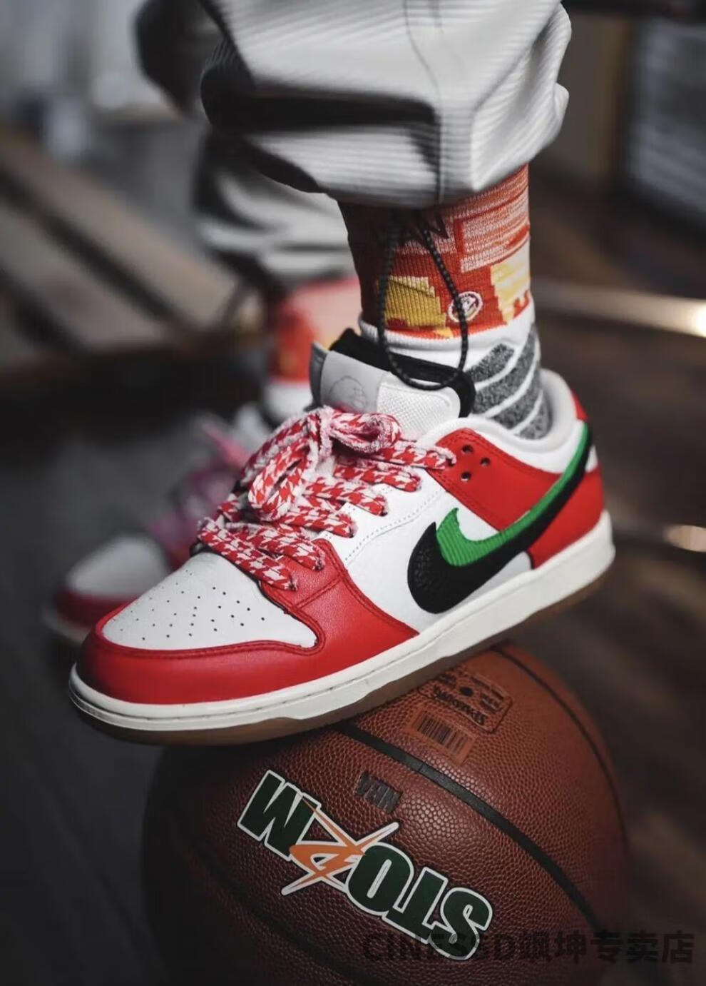 dunk sb low habibi男子联名解构鞋带双钩芝加哥白红潮流低帮板鞋