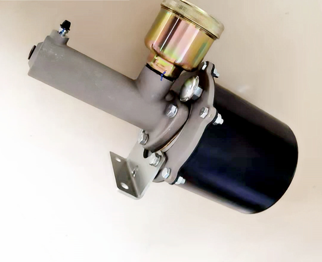 旁恩小铲车装载机刹车助力泵明宇鲁宇山宇空气气刹加力总泵助力器 20