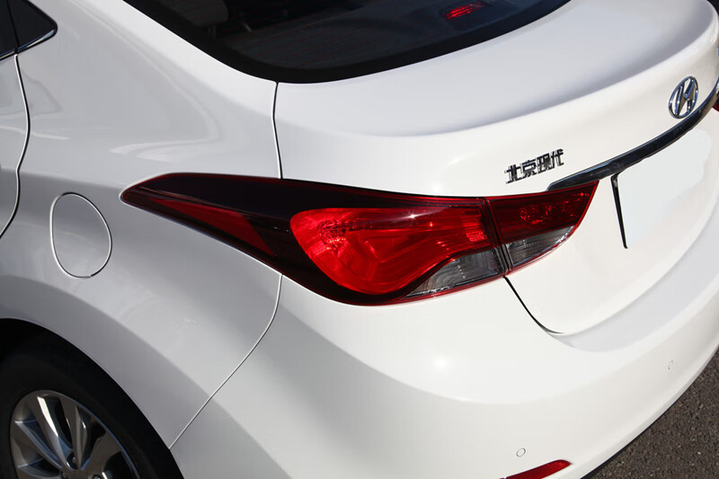 适用于16款北京现代朗动尾灯总成16款朗动后灯外侧灯转向灯刹车灯