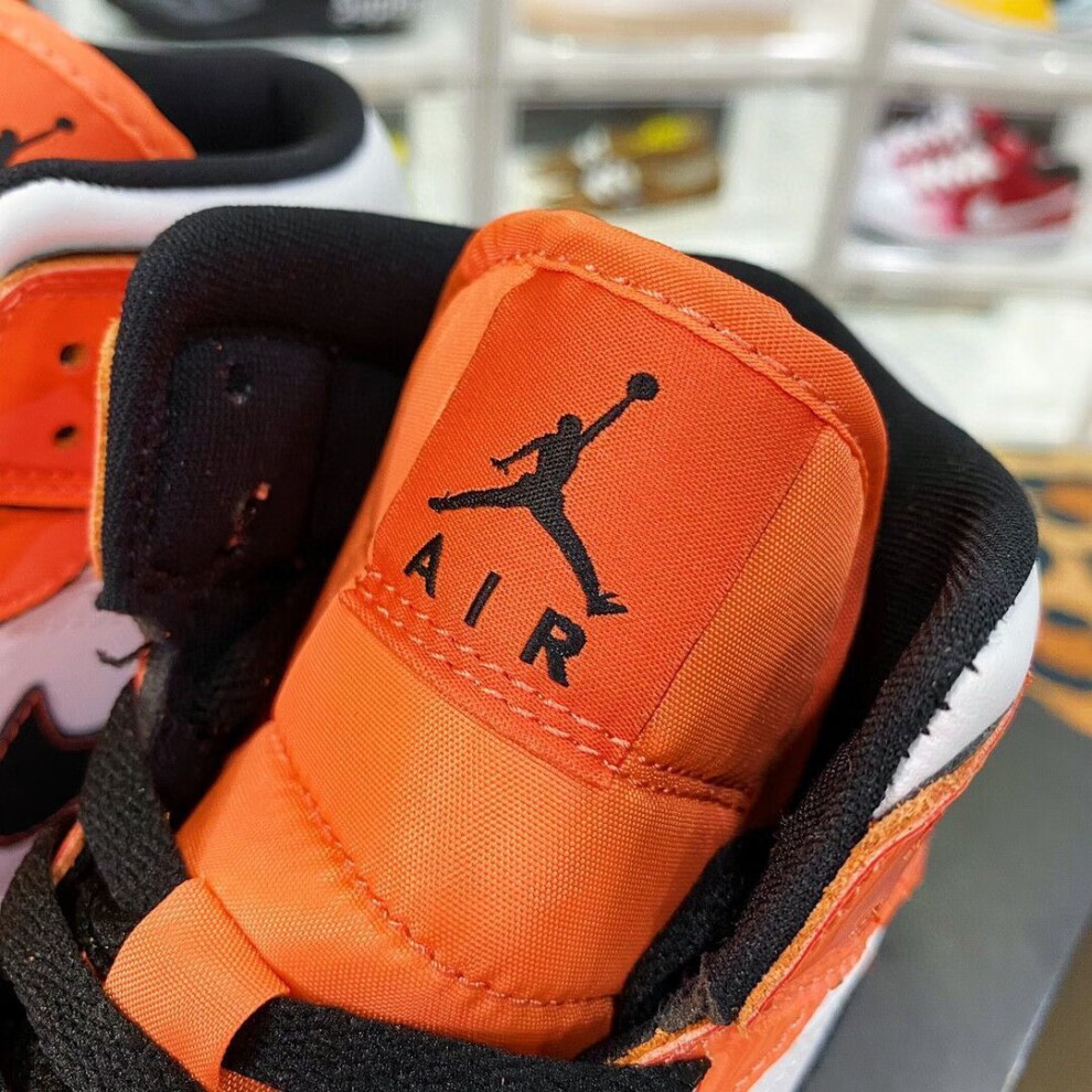 耐·克ni·ke官方舰店aj1二次元小扣碎中帮篮球鞋运动板鞋男鞋女鞋dd