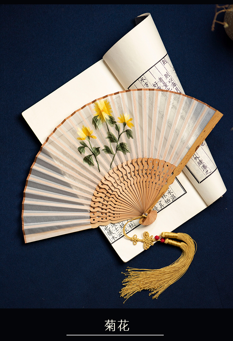 筛月苏州刺绣折扇 手工中国风搭配汉服古风 玉竹扇骨随身流苏扇子关注