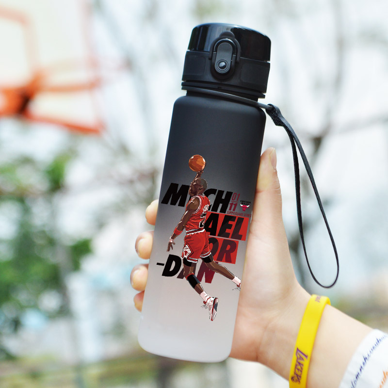 奉愈 定制詹姆斯库里欧文篮球运动水杯男孩学生便携大容量户外水壶